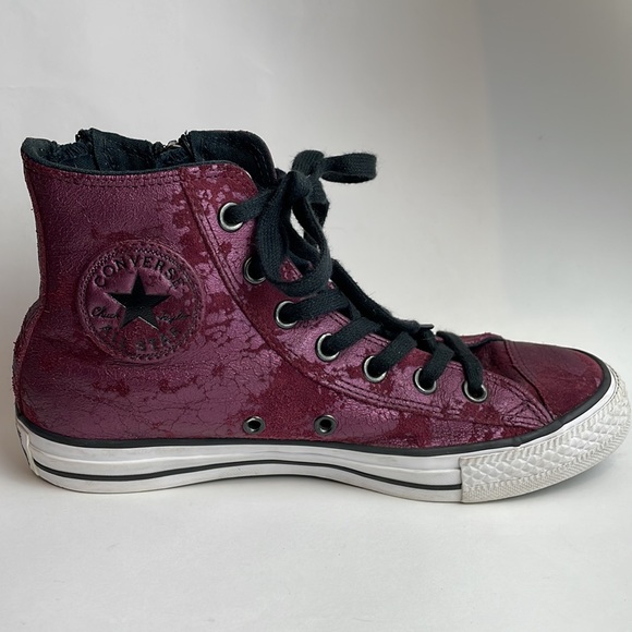 CONVERSE•ALL STAR•LEATHER•BURGUNDY HI TOPS - Picture 4 of 10
